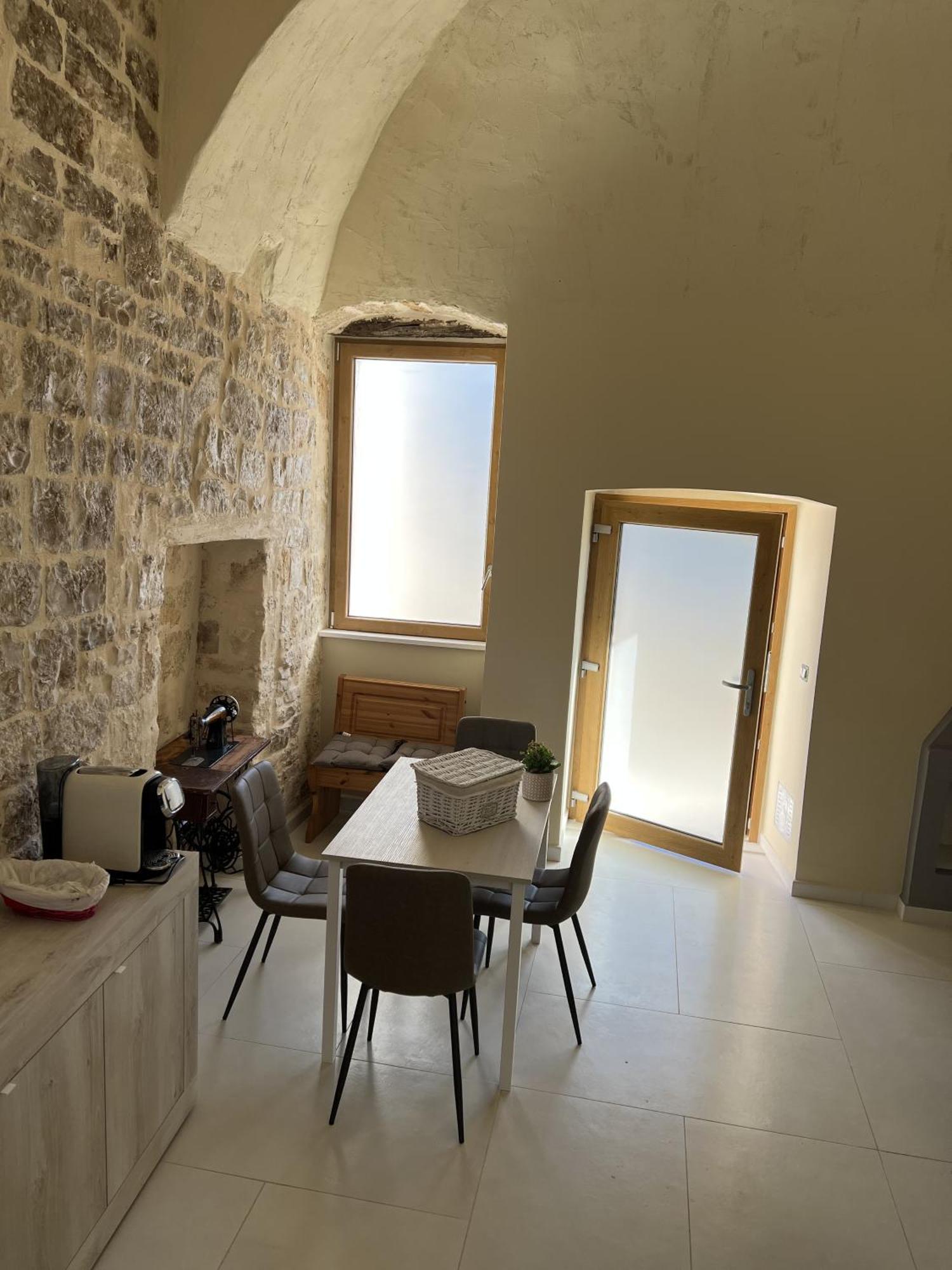 Intra Moenia Bed and Breakfast Μπισέλιε Εξωτερικό φωτογραφία