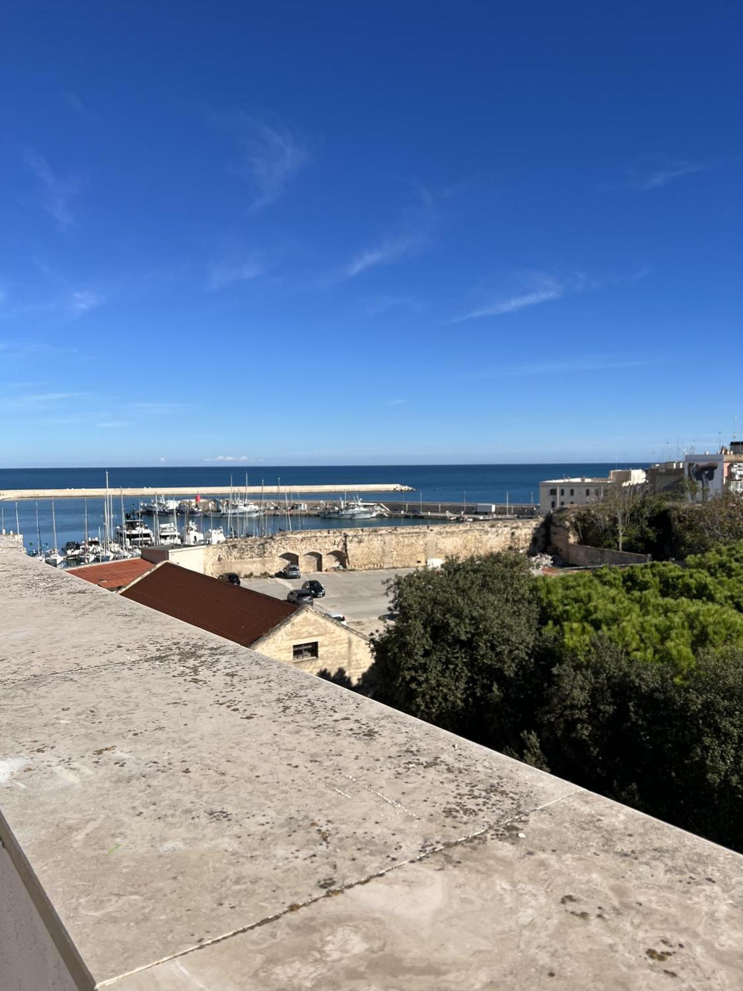 Intra Moenia Bed and Breakfast Μπισέλιε Εξωτερικό φωτογραφία