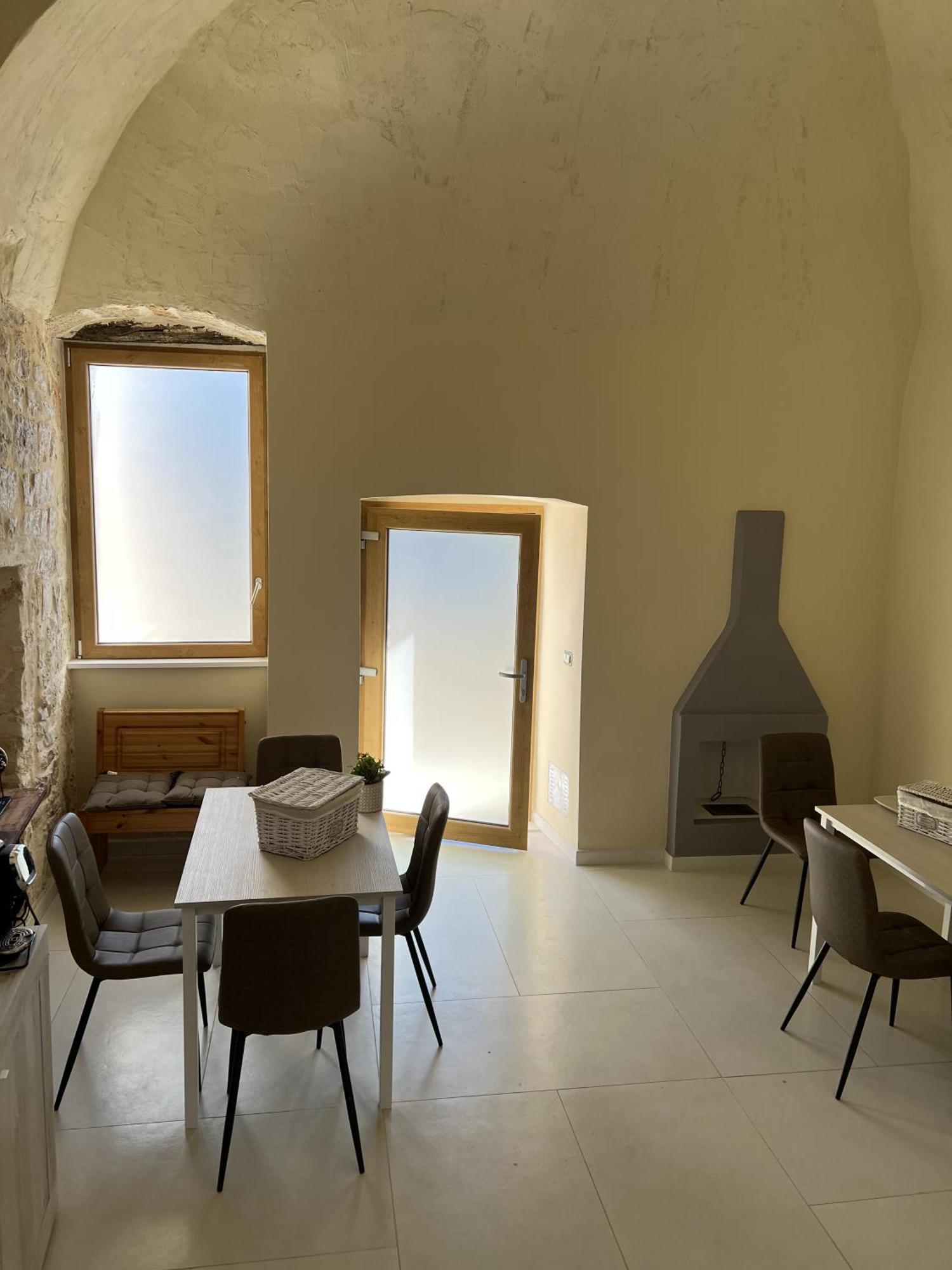 Intra Moenia Bed and Breakfast Μπισέλιε Εξωτερικό φωτογραφία